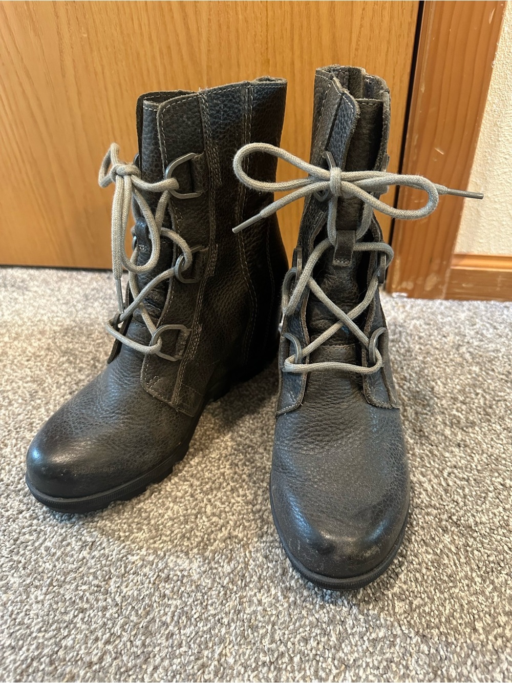 Sorel Black Lace-Up Leather Ankle Boots